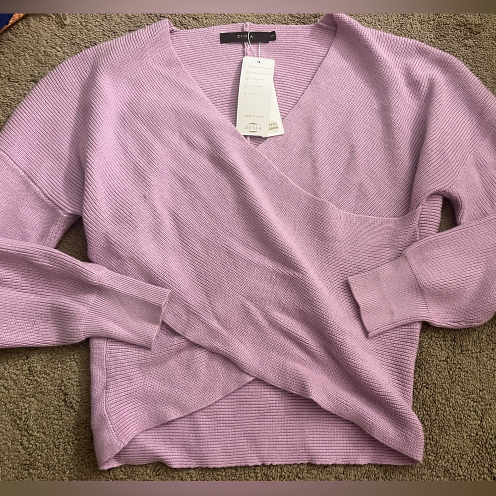 Lavender V-Neck Women's Sweater